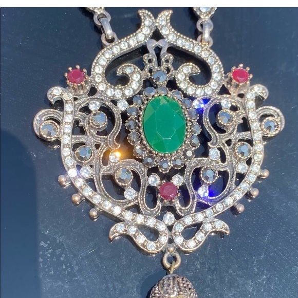 2 Elegant Multi-Color Pendants Necklaces - Picture 5 of 6